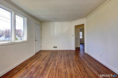 29 Primrose Street Milford CT 06460