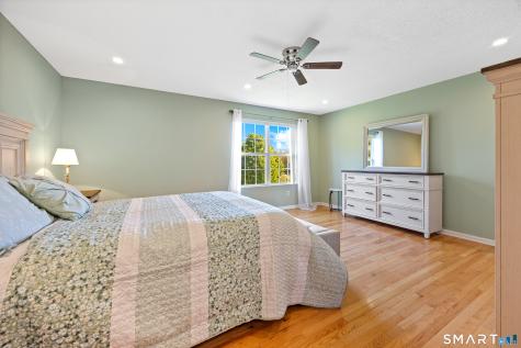 10 Conhurst Drive North Haven CT 06473