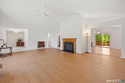 10 Conhurst Drive North Haven CT 06473