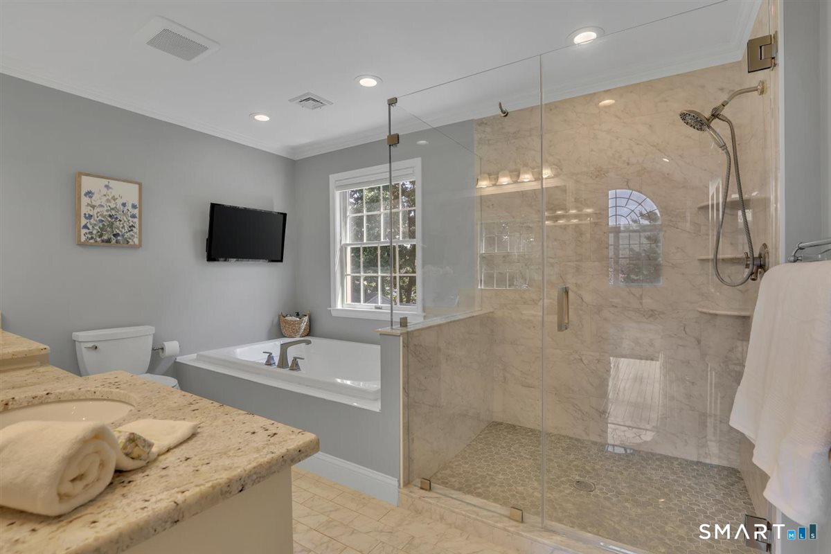 56 Foxcroft Court Southington CT 06489