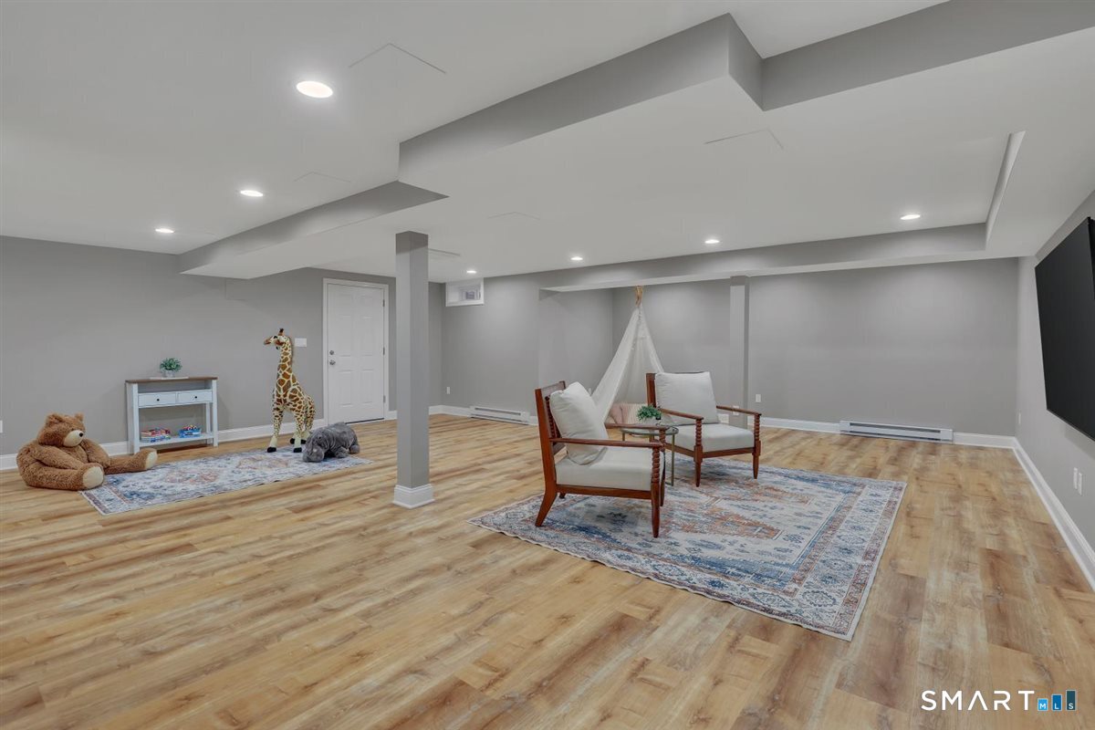 56 Foxcroft Court Southington CT 06489