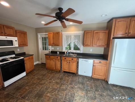 125 Orchard Street Ellington CT 06029