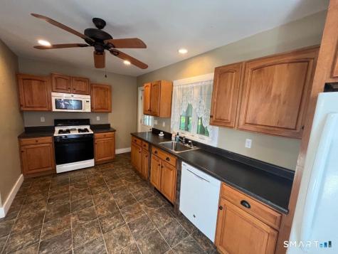 125 Orchard Street Ellington CT 06029