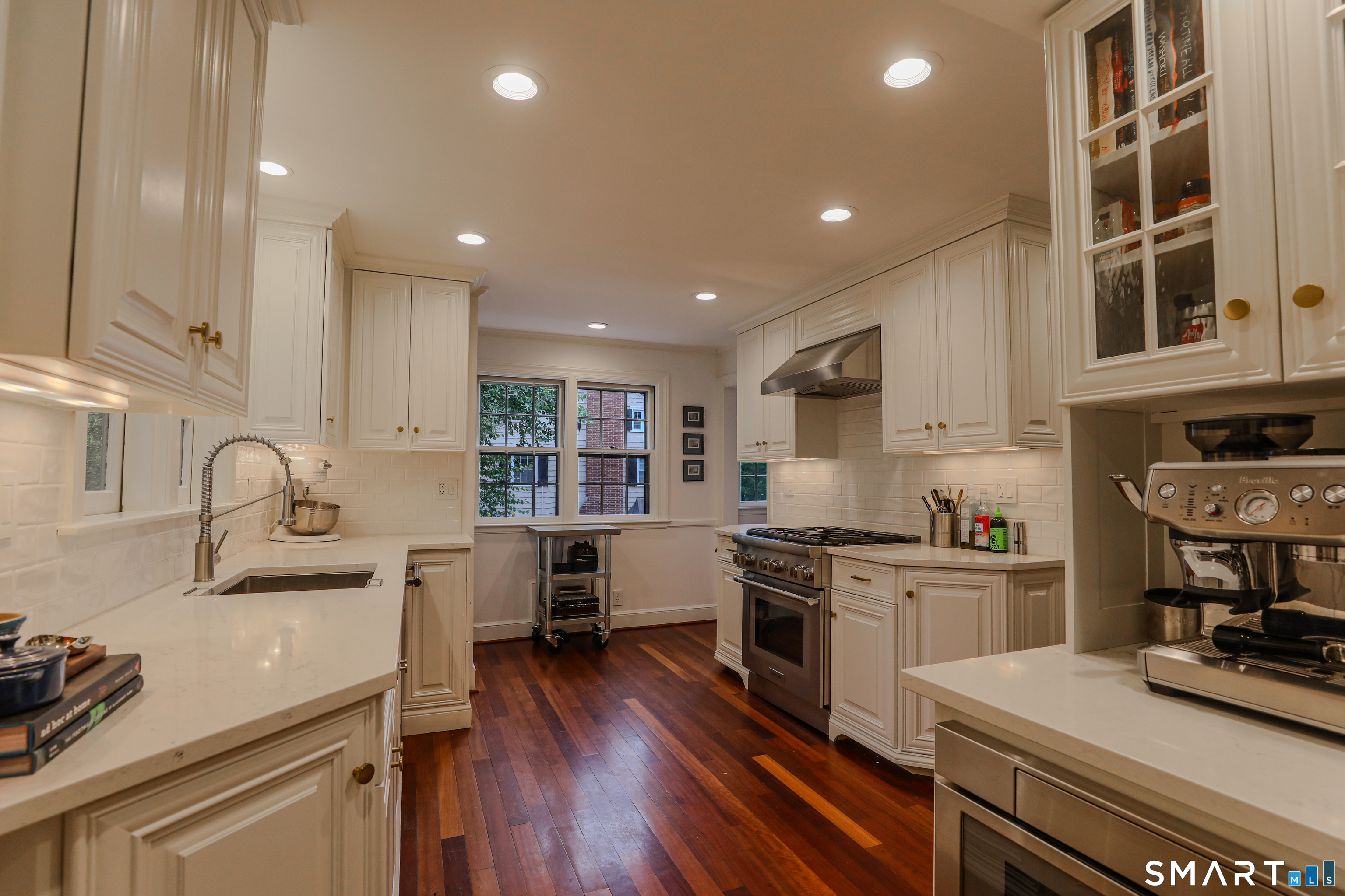 53 Belknap Road West Hartford CT 06117