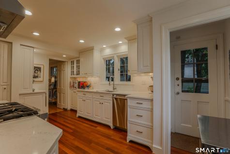 53 Belknap Road West Hartford CT 06117