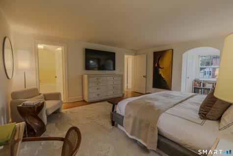 53 Belknap Road West Hartford CT 06117