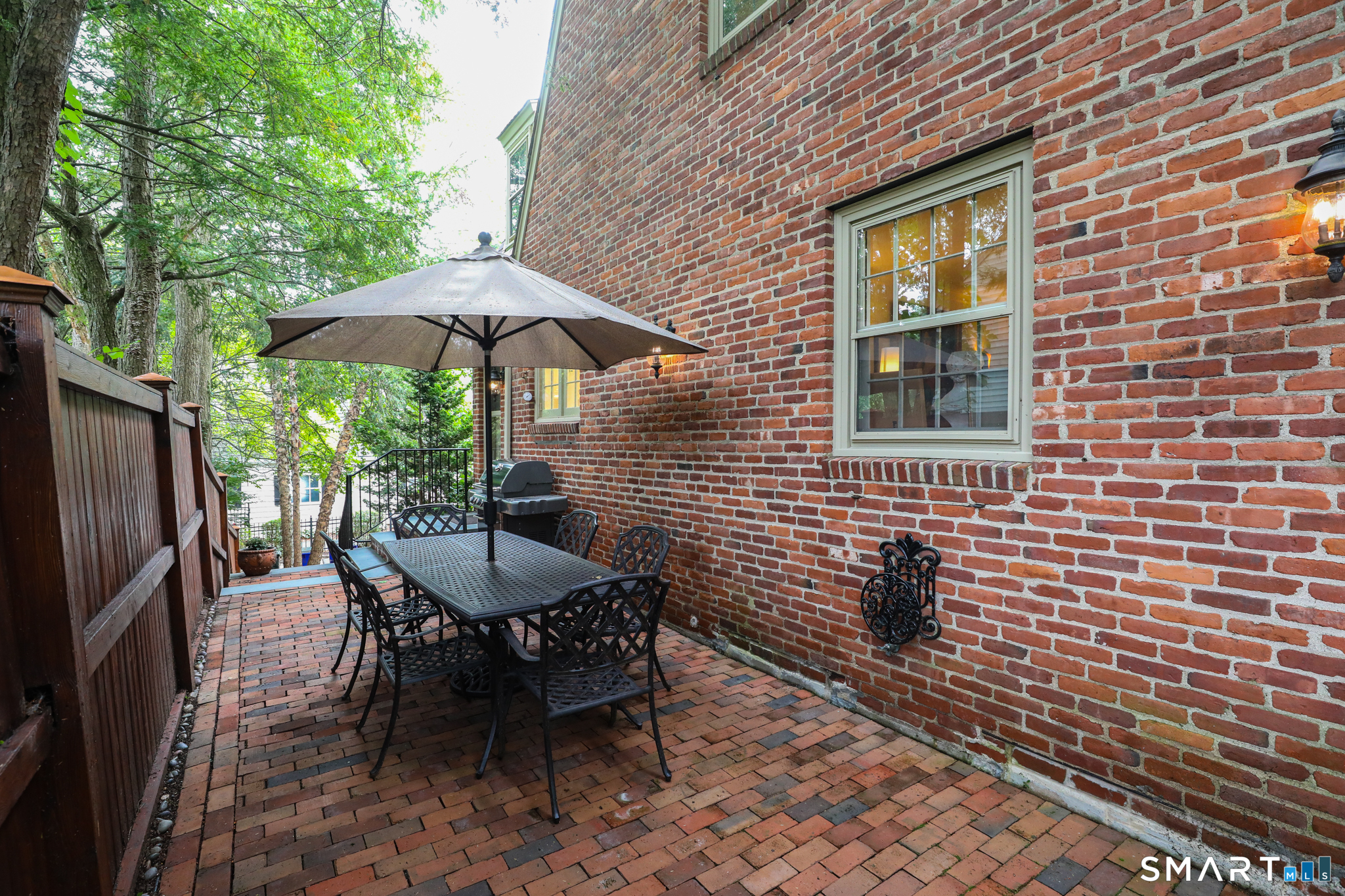 53 Belknap Road West Hartford CT 06117