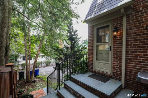 53 Belknap Road West Hartford CT 06117