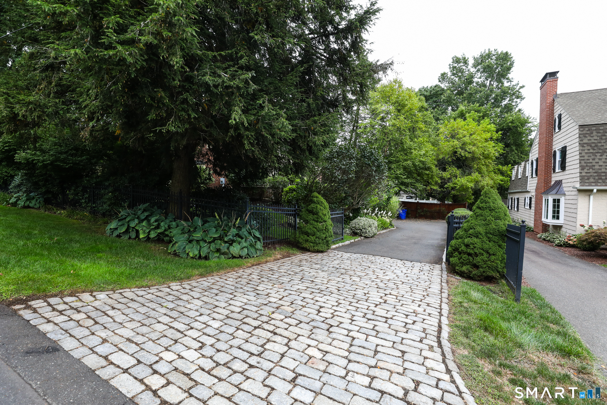 53 Belknap Road West Hartford CT 06117
