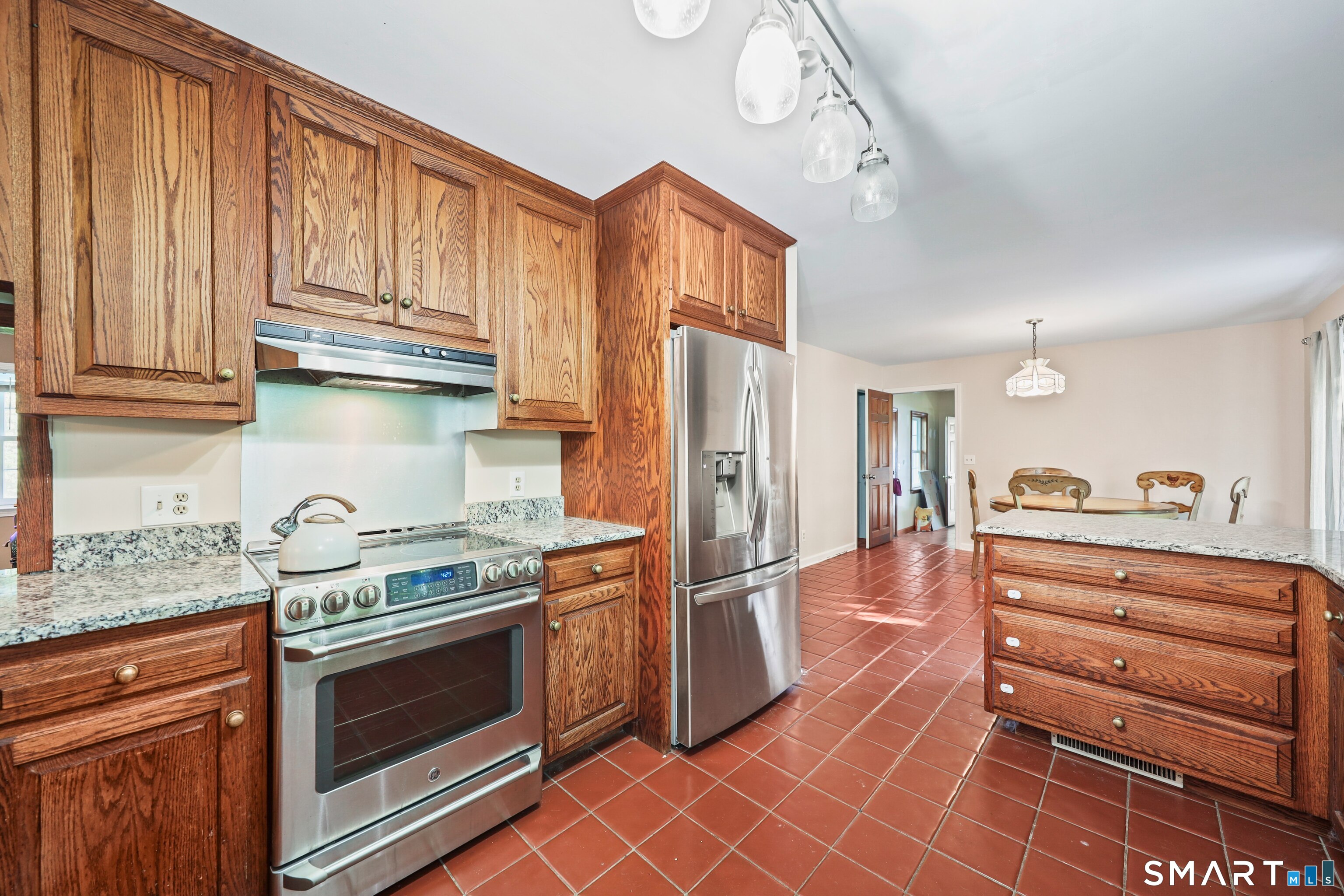 69 Nonnewaug Road Woodbury CT 06798