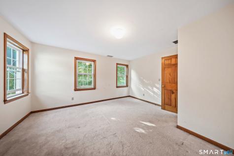 69 Nonnewaug Road Woodbury CT 06798