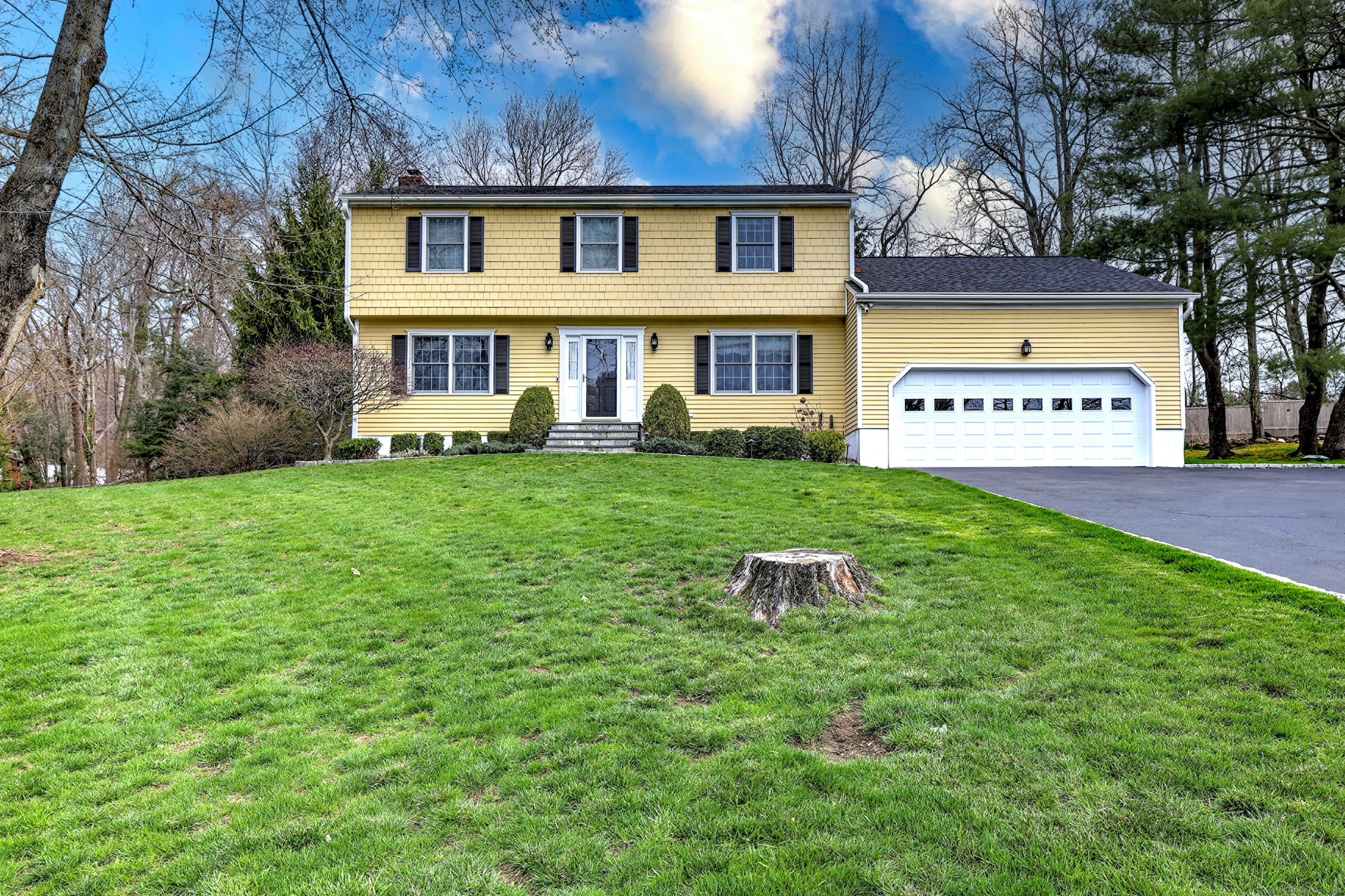 16 Blackberry Road Trumbull CT 06611