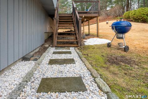 13 Pocono Road Newtown CT 06470