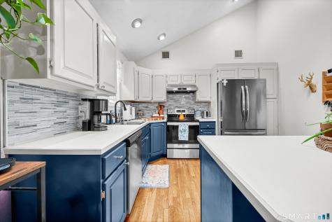 13 Pocono Road Newtown CT 06470