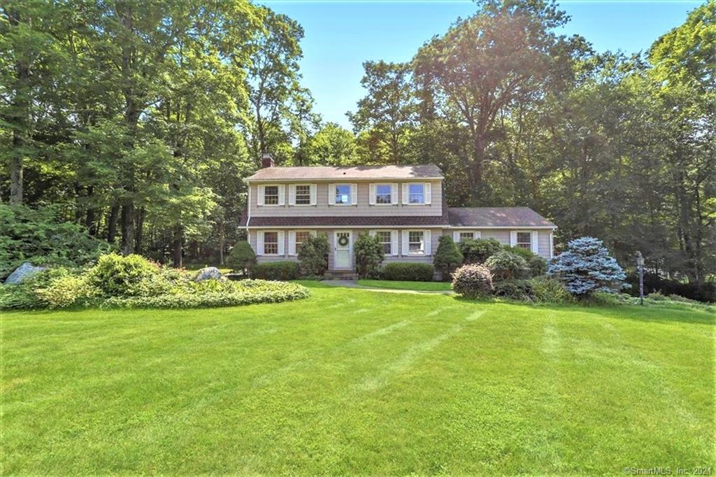 15 Brookwood Drive Newtown CT 06470