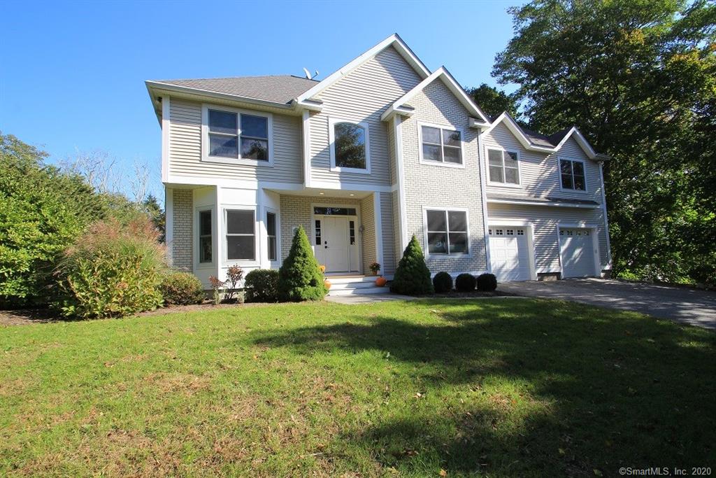 87 Ridgewood Avenue Waterford CT 06385