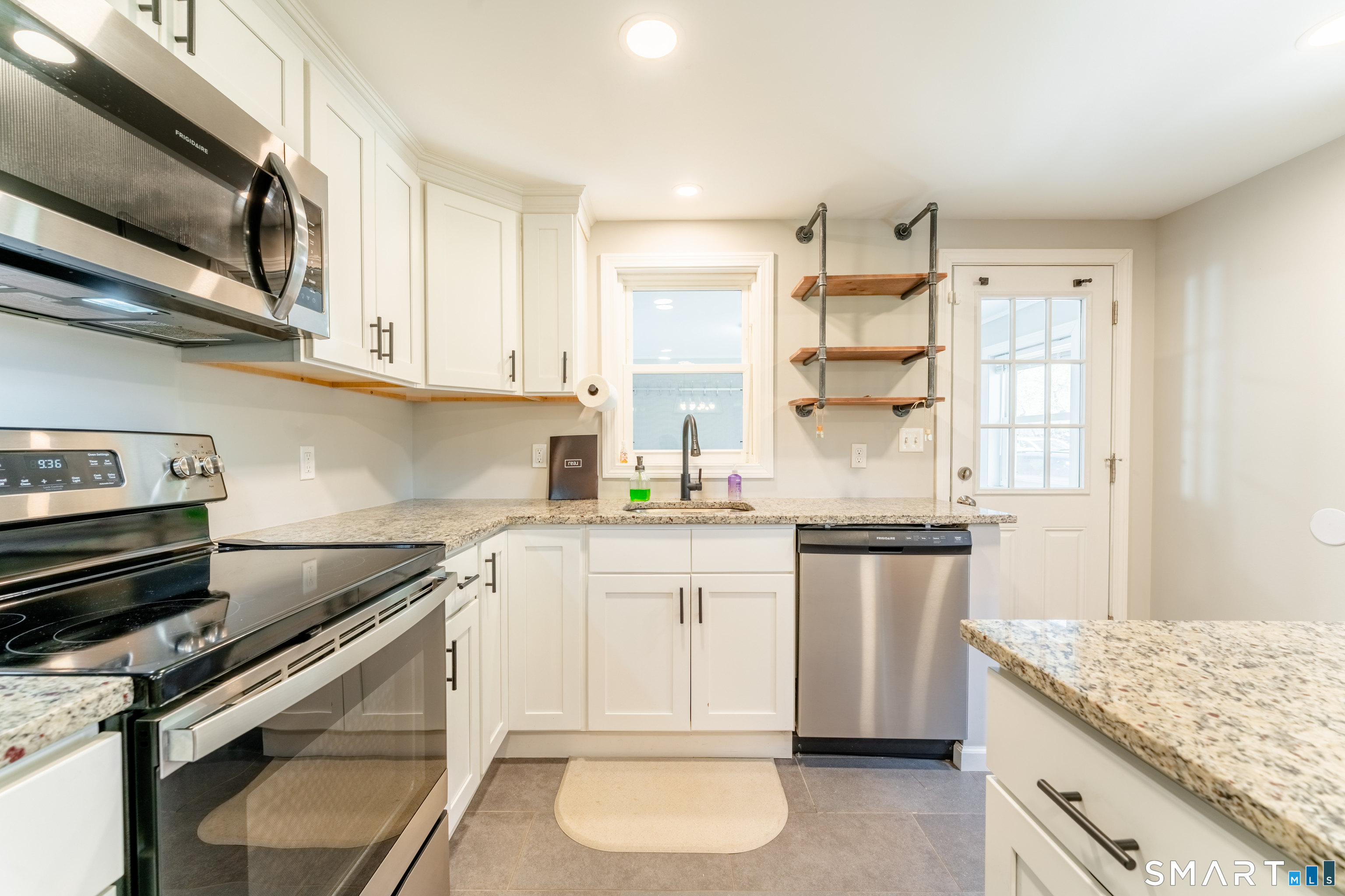 950 Old Colchester Road Montville CT 06370