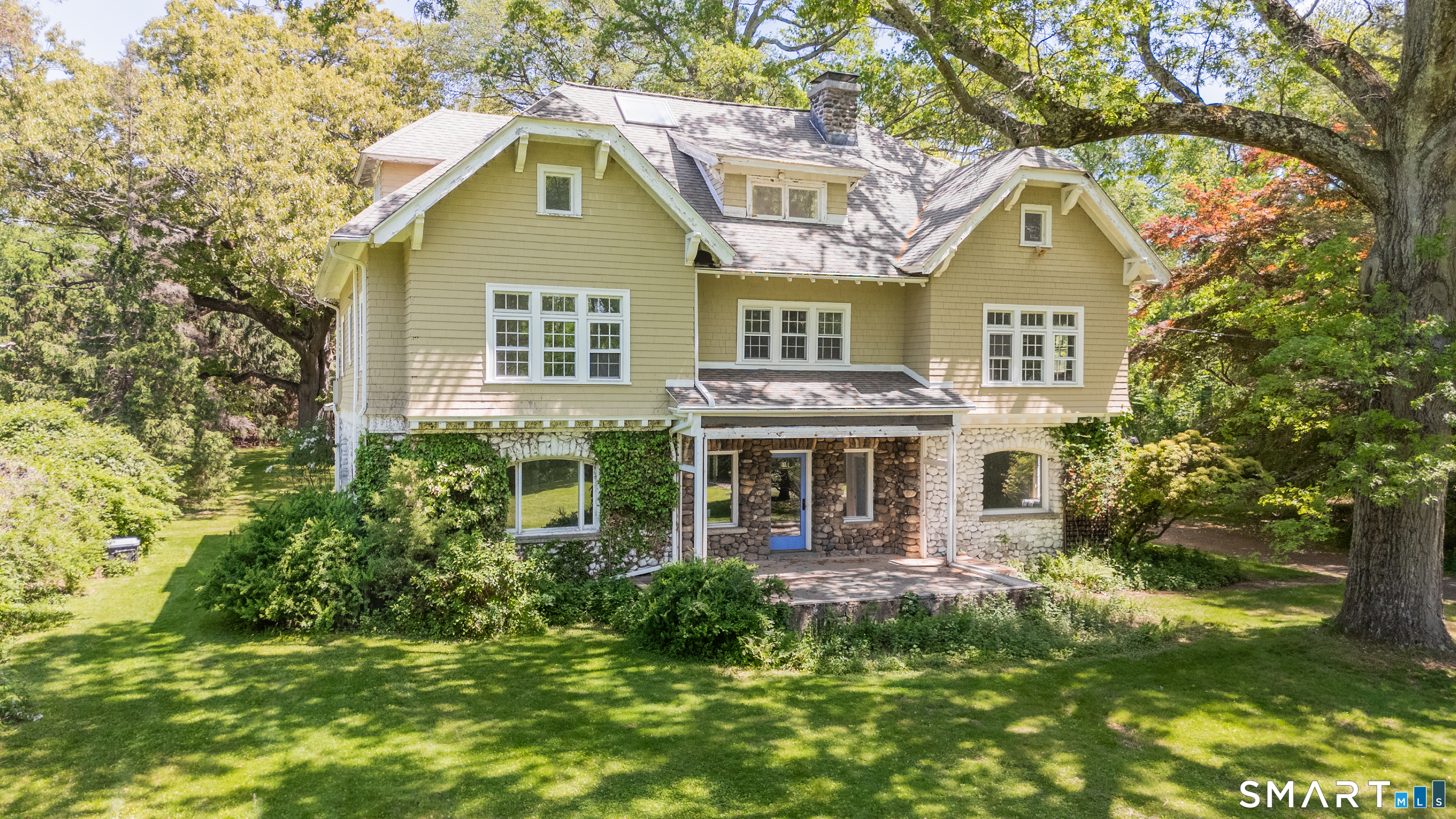 95 Beecher Road Woodbridge CT 06525