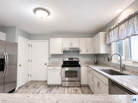 52 Grieb Trail Wallingford CT 06492