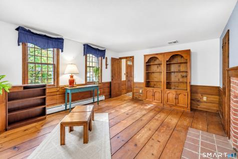 62-J Patricia Avenue North Stonington CT 06359