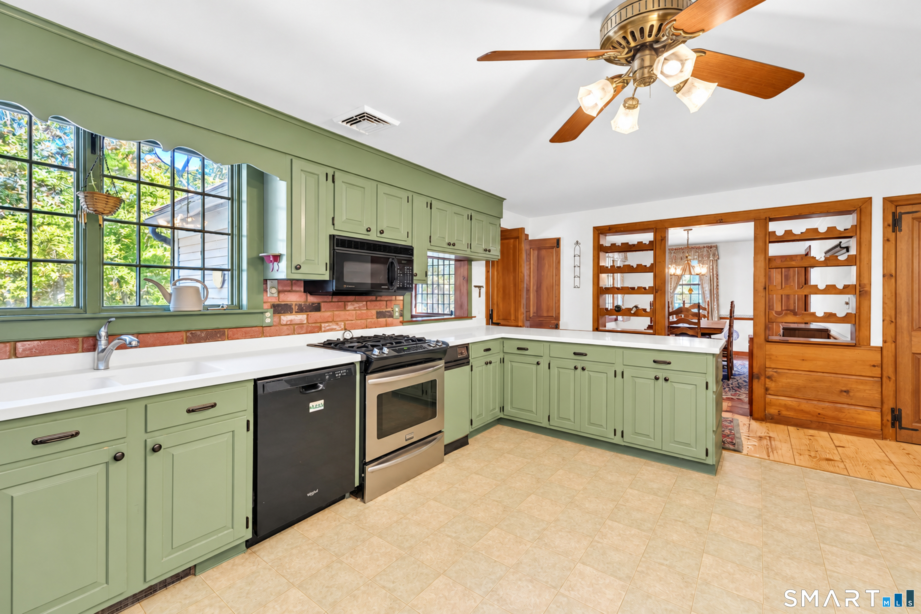 62-J Patricia Avenue North Stonington CT 06359
