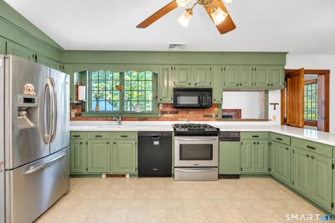 62-J Patricia Avenue North Stonington CT 06359