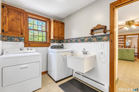 62-J Patricia Avenue North Stonington CT 06359