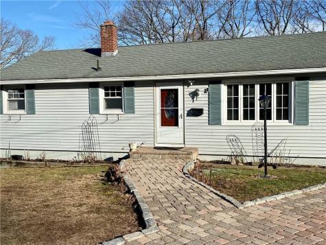 53 Robincrest Drive Waterbury CT 06708