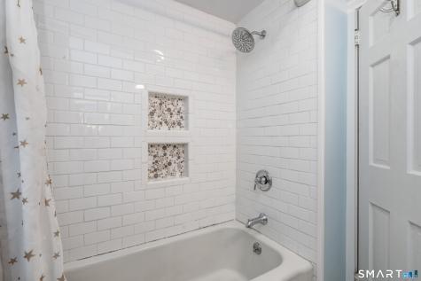373 Auburn Road West Hartford CT 06119