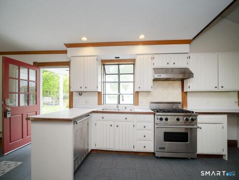 388 Amity Road Woodbridge CT 06525