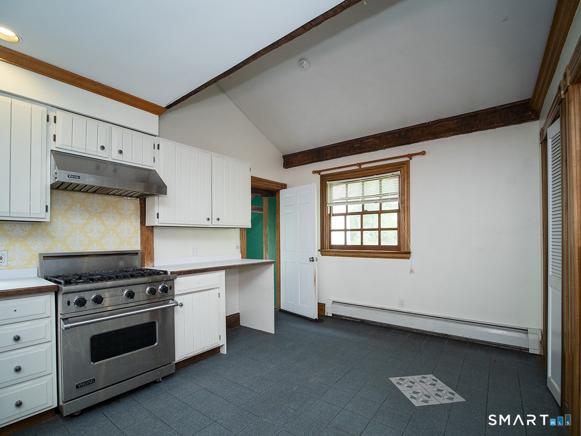 388 Amity Road Woodbridge CT 06525