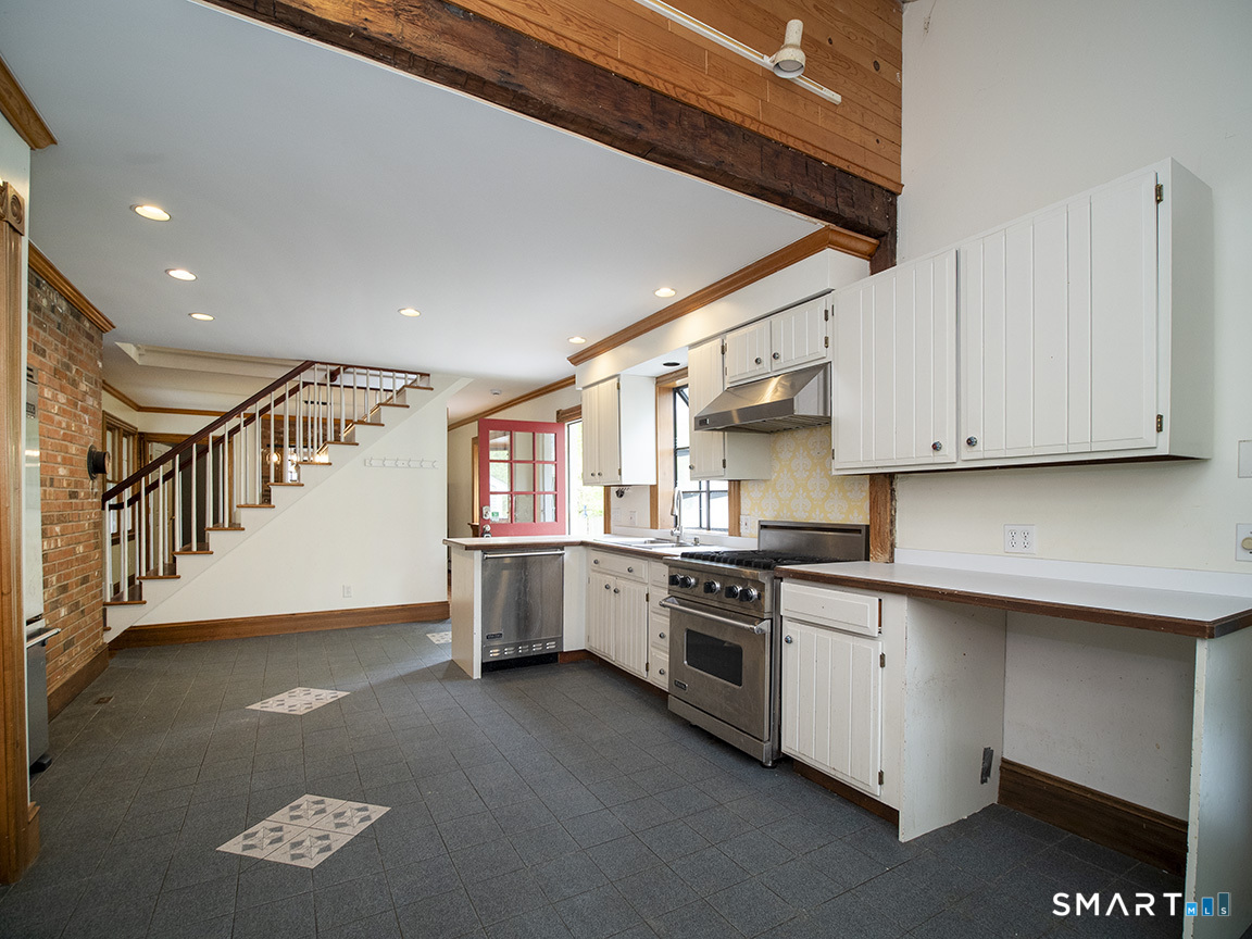 388 Amity Road Woodbridge CT 06525