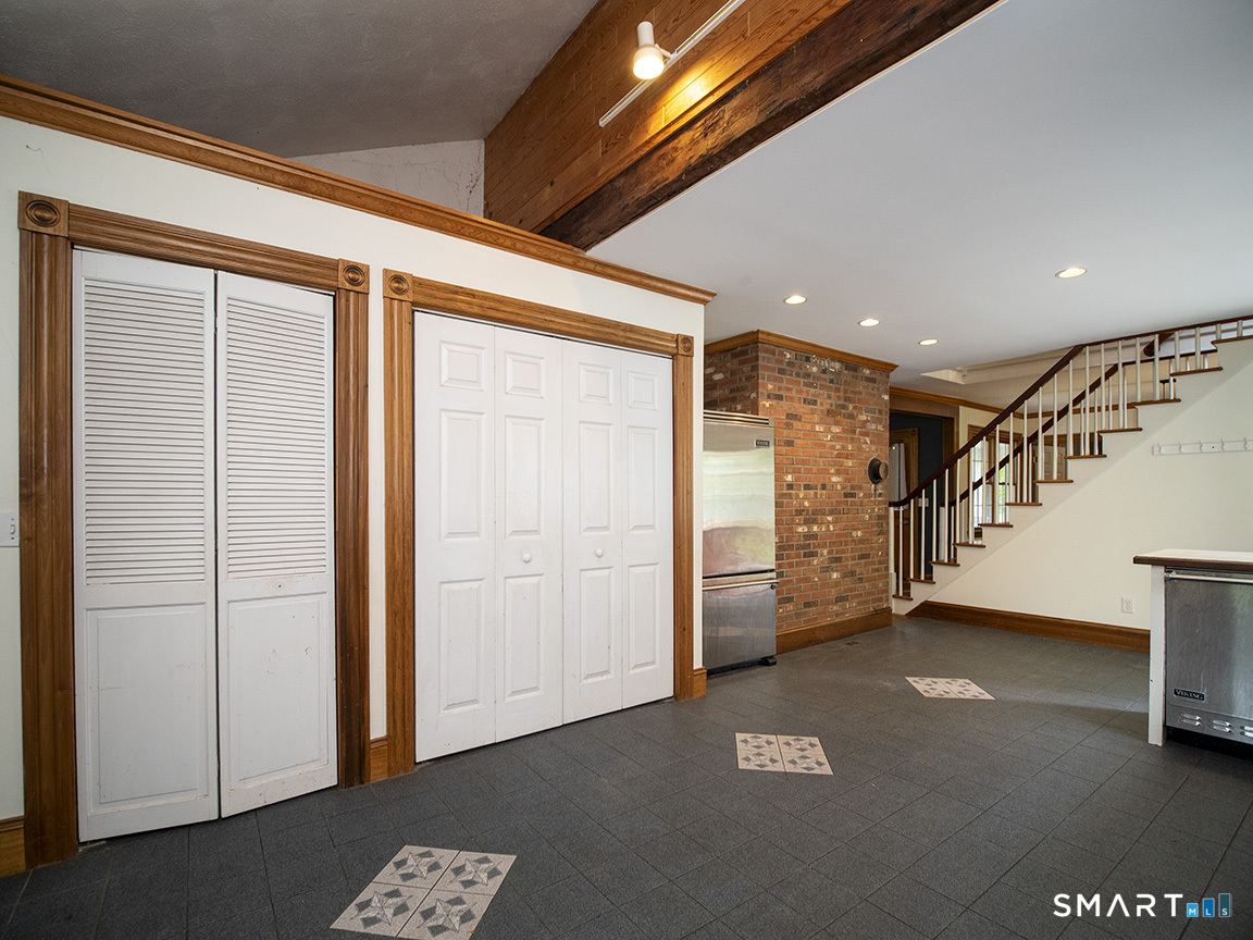 388 Amity Road Woodbridge CT 06525