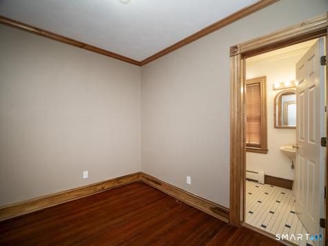 388 Amity Road Woodbridge CT 06525
