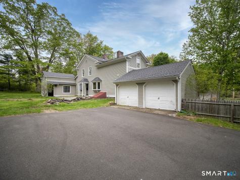 388 Amity Road Woodbridge CT 06525