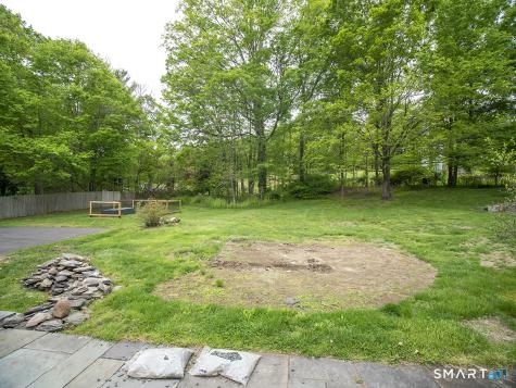 388 Amity Road Woodbridge CT 06525