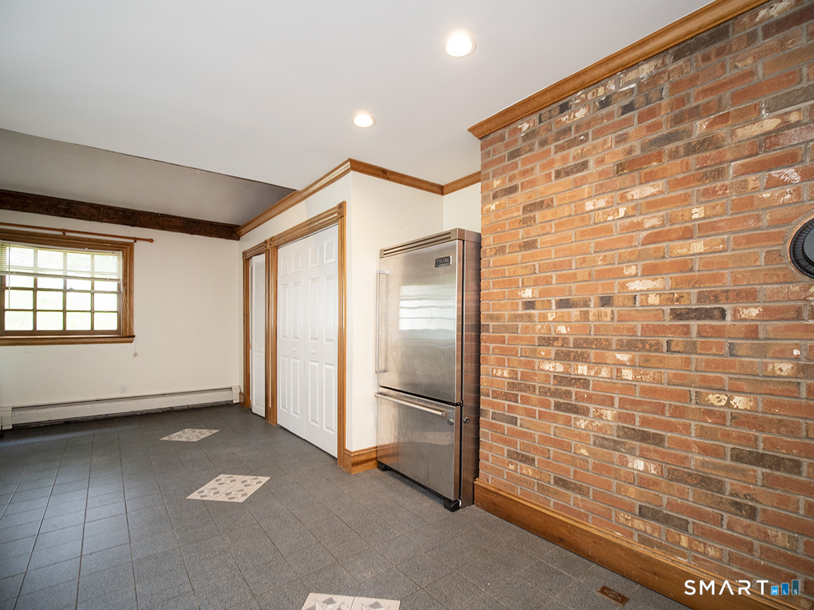 388 Amity Road Woodbridge CT 06525