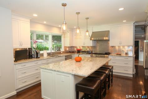 8 Glen Lane Weston CT 06883