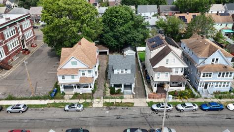 168 Pixlee Place Bridgeport CT 06610