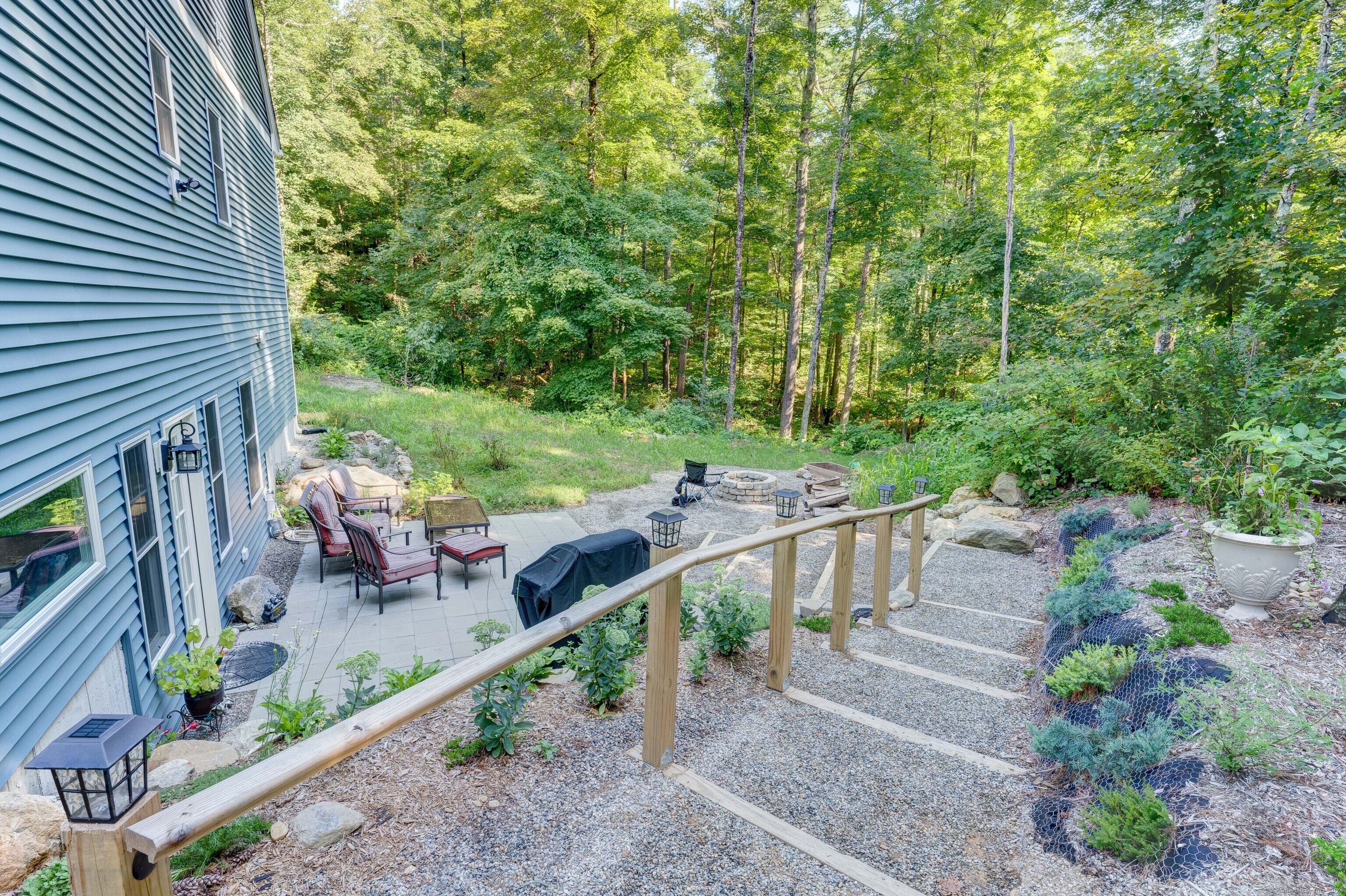 404 Bassetts Bridge Road Mansfield CT 06250