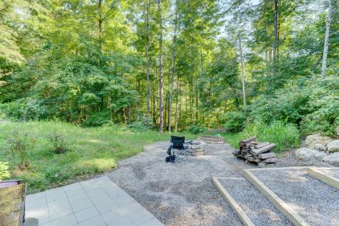 404 Bassetts Bridge Road Mansfield CT 06250