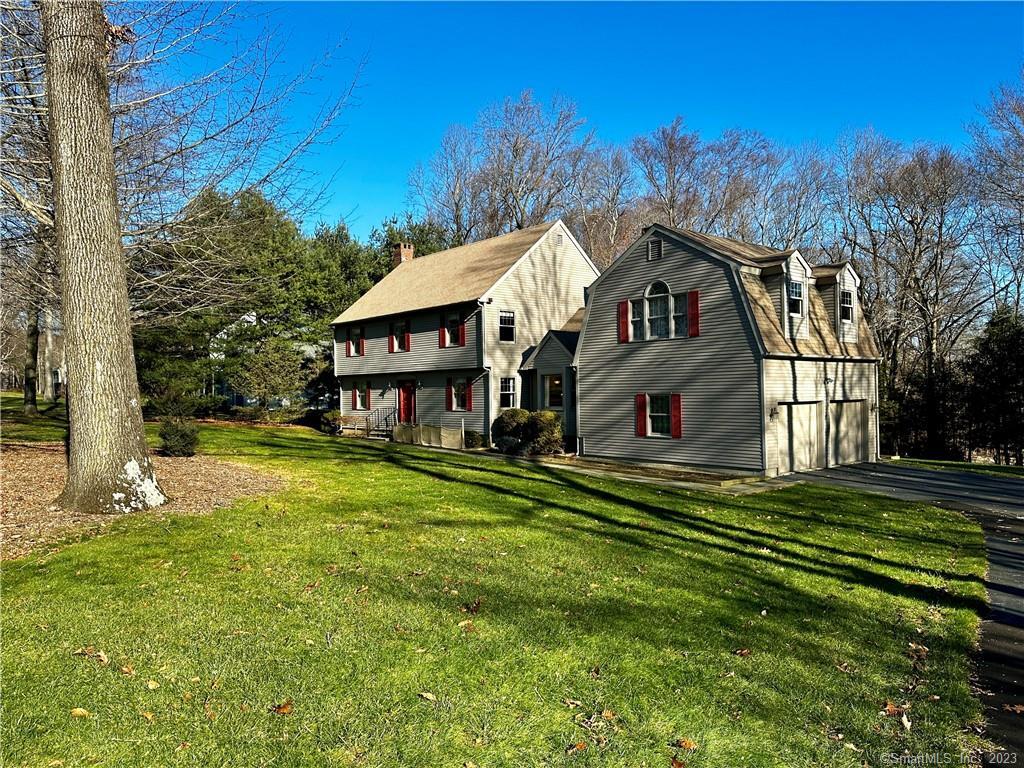 8 Essex Lane Woodbury CT 06798