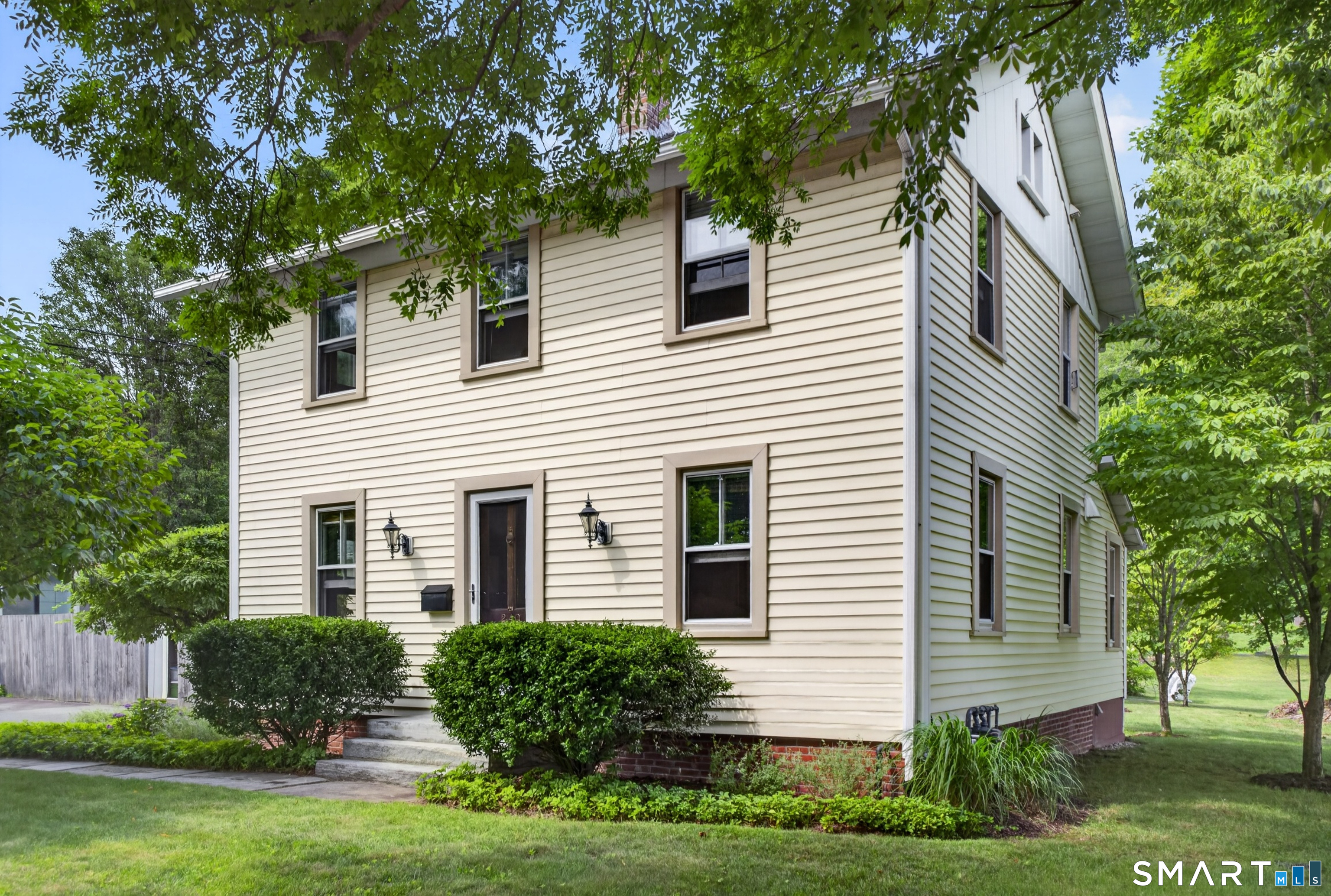 240 Main Street Deep River CT 06417
