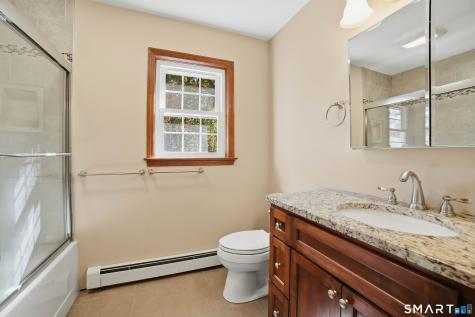 336 Oak Street East Hartford CT 06118