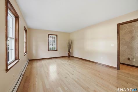 336 Oak Street East Hartford CT 06118