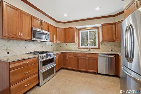 336 Oak Street East Hartford CT 06118