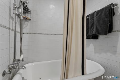 23 Cook Street Washington CT 06794