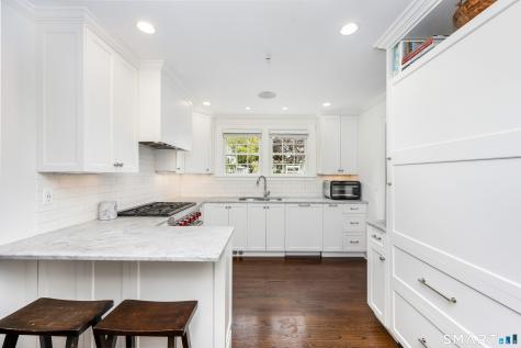 229 West Avenue Darien CT 06820