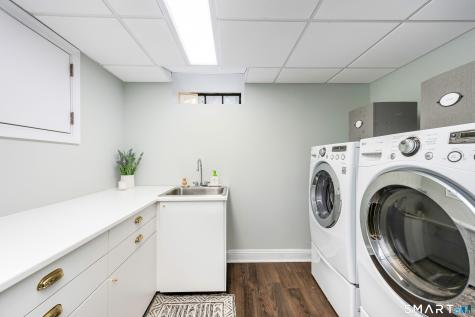 229 West Avenue Darien CT 06820