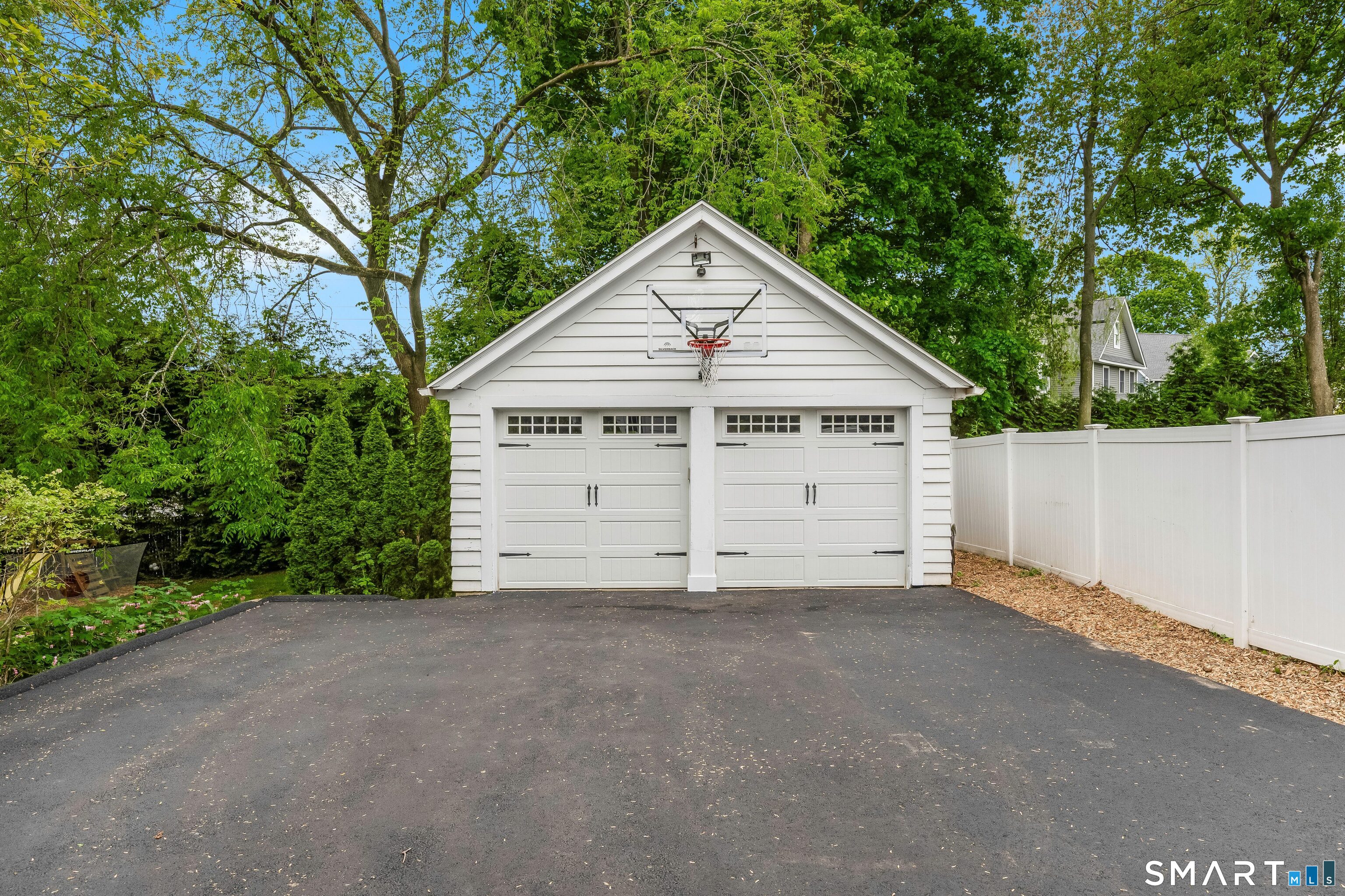 229 West Avenue Darien CT 06820